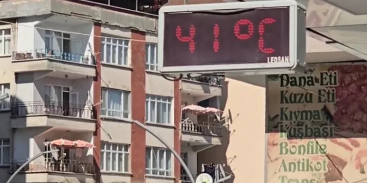 Termometreler 41 dereceyi gördü