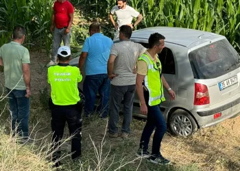 Konya’da otomobil şarampole uçtu: 2 yaralı