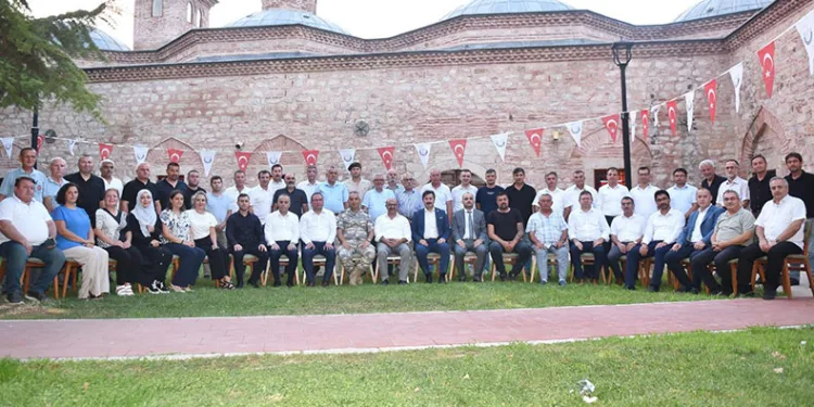 Yenişehir Kaymakamı Mustafa Güney’e veda yemeği