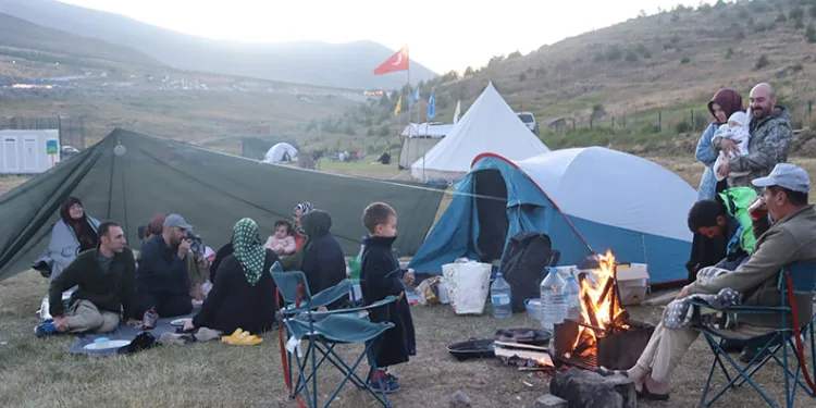 Sıcaktan bunalanlar yaylada