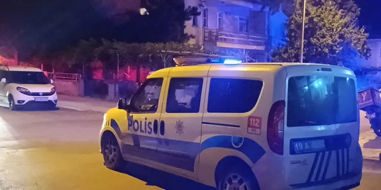 Çorum’da ev kurşunlandı