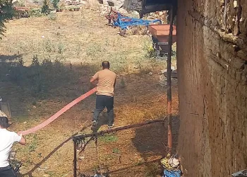 Altıntaş’ta samanlık yangını