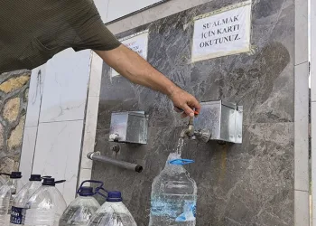 Bu köydeki çeşmeler kartla çalışıyor