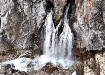 Uludağ’ın şelalelerine girmek yürek istiyor