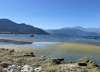Eğirdir Gölü’nde sular 2 metre çekildi