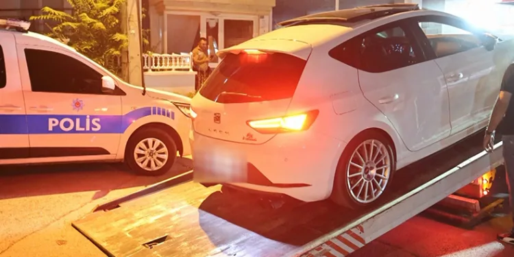 Trafikten men edilse de zevkinden vazgeçmedi