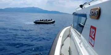 Ayvacık açıklarında 17 kaçak göçmen yakalandı