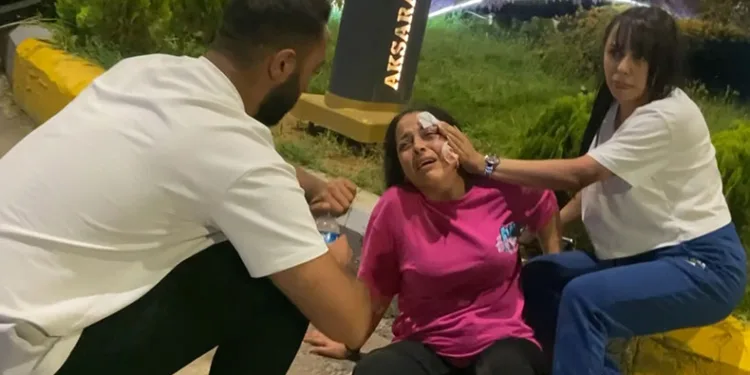Kendi yarasını unutup hamile arkadaşına koştu