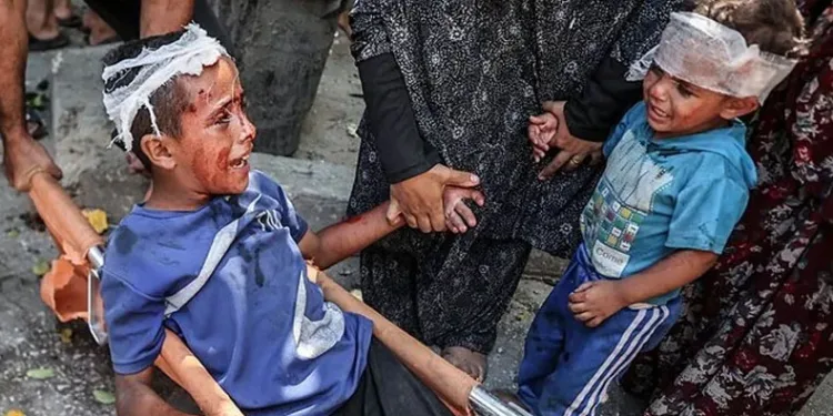 İsrail Nuseyrat’da yine okul vurdu