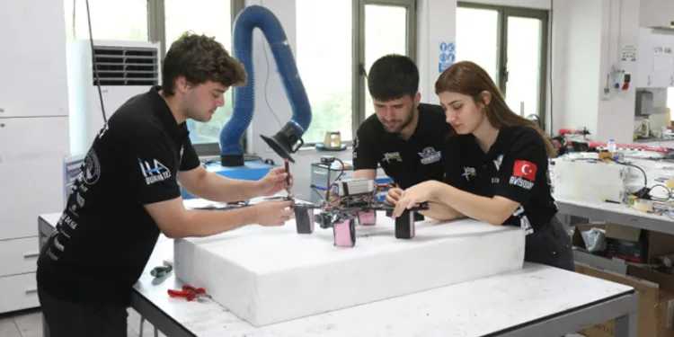 BTÜ öğrencilerinin projesine TÜBİTAK’tan birincilik