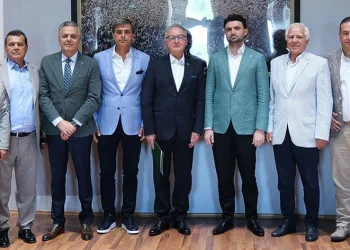 Gökhan Tuzlacıoğlu, kulübü ziyaret etti