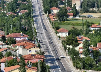 Ölüm yoluna önlem istiyorlar