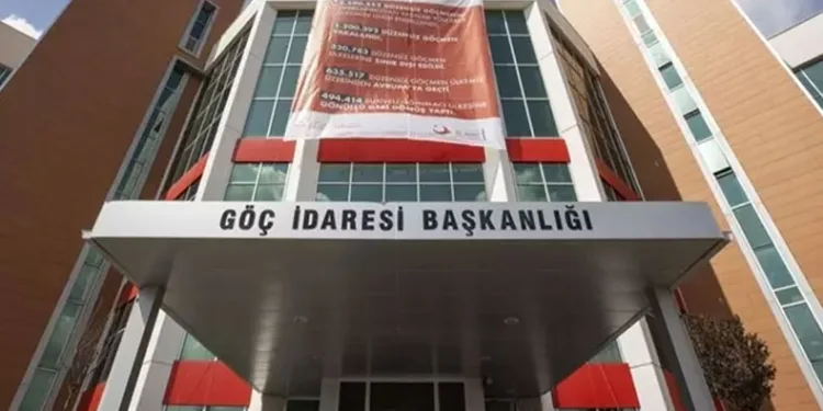 “Milyonlarca yabancı yasal hakka sahip”