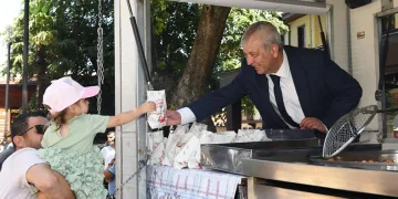 Osmangazi’de 15 Temmuz şehitleri için lokma ikramı