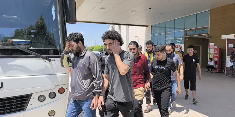 Bursa’da 10 kaçak göçmen yakalandı
