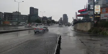 İstanbul hafta sonuna yağmurla uyandı
