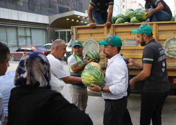 Büyükşehir hem çiftçiyi hem vatandaşı gülümsetti