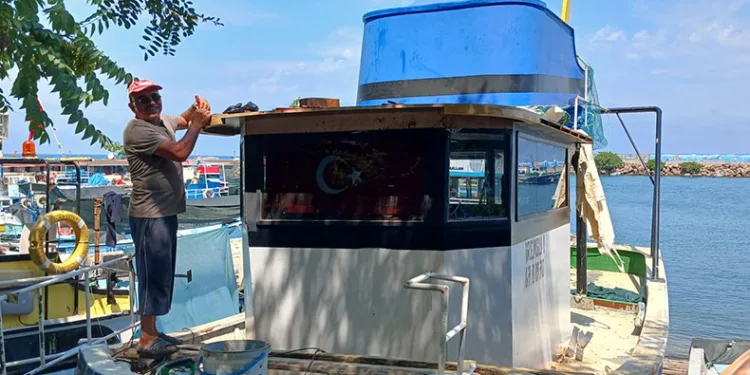 Balıkçılar yeni sezona hazırlanıyor