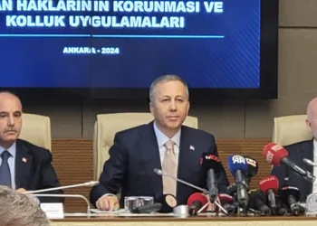 “Çalışmalarımızı değerlere bağlı olarak sürdürüyoruz”