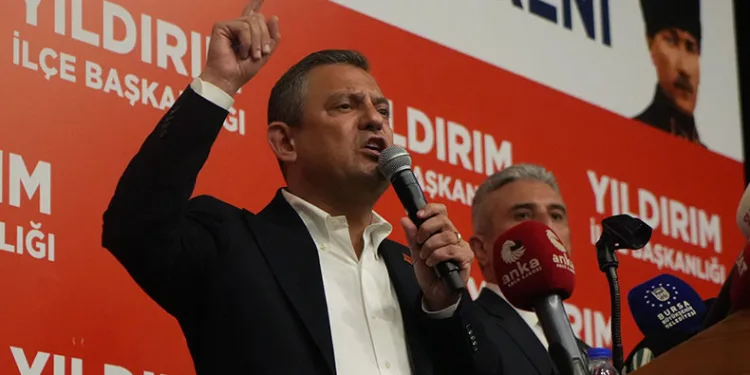 “Anketlerde 4.5 puan öndeyiz”