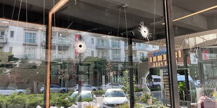 Güzellik salonuna silahlı saldırı