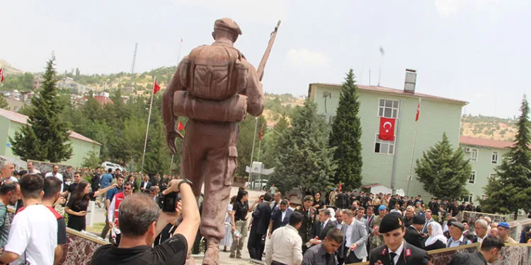 Şırnak’ta darbenin 8. yılı çeşitli etkinlikler anıldı