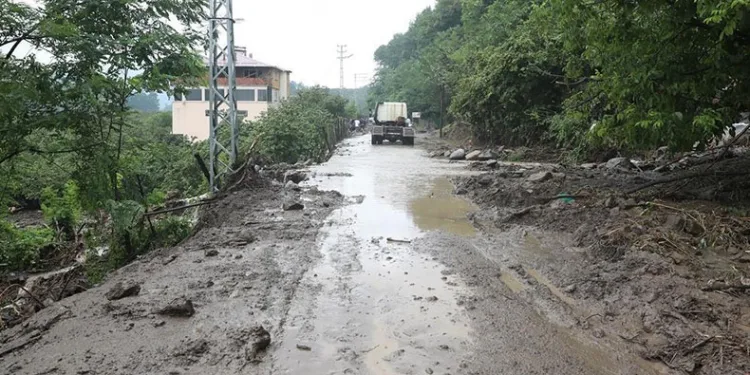 Sel kaynaklı enerji kesintileri giderildi