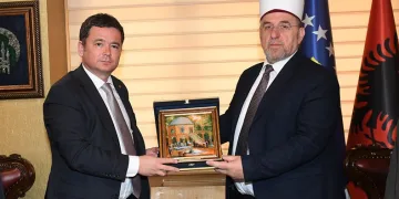 Başkan Aydın’dan Kosova’da ziyaretler