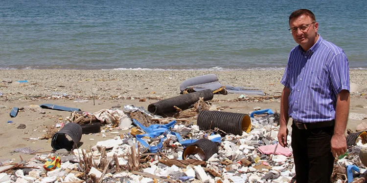 Giresun Adası manzaralı çöplük