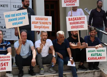 Adana’da dolmuşçulardan güzergah eylemi