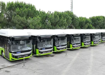 Büyükşehir’in 20 yeni otobüsü teslim edildi