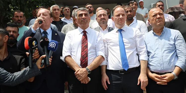 CHP heyetinden grevde olan işçilere destek