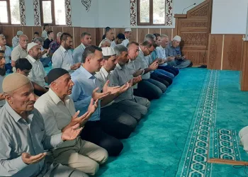 Samsat’ta merkez cami ibadete açıldı