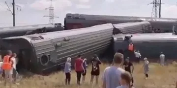 Rusya’da tren raydan çıktı: 100 yaralı