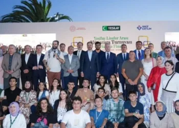 Yeşilay Liseler Arası Münazara Turnuvası’nda Bursa’ya büyük başarı