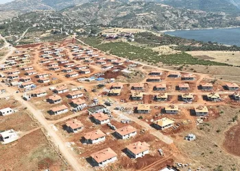 Kahramanmaraş’ta köy evleri yükseliyor