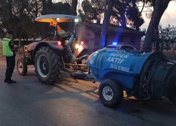 Jandarmanın trafik uygulamasında aranan 13 şahıs yakalandı
