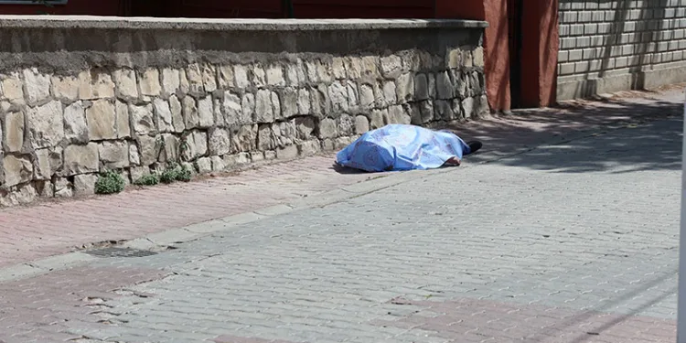 Konya’da sokak ortasında ölü bulundu