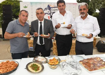 Köylerdeki şenlik dolu dizgin devam ediyor