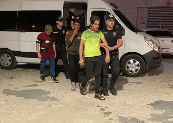 Bursa’da 12 kaçak göçmen yakalandı