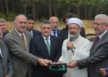 “Camisiz camia olmaz”