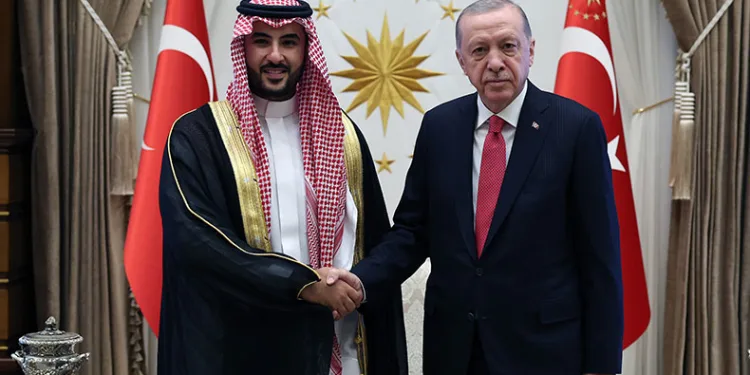 Cumhurbaşkanı Erdoğan, Suudi Arabistan Savunma Bakanı’nı kabul etti