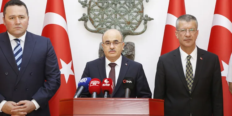 Vali Dağlı, dolandırıcılık olaylarına karşı uyardı