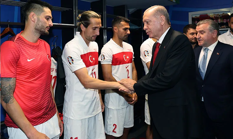 Cumhurbaşkanı Erdoğan’dan millilere tebrik