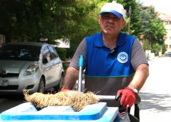 Depremde yaşadıkları acıyı unutmaya çalışıyorlar