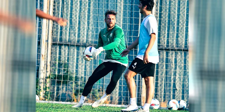 Bursaspor dar alanda çift kale maç yaptı