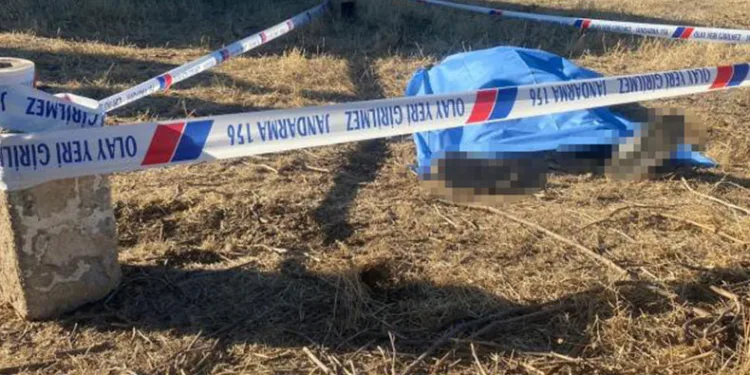 Alaşehir’de boş arazide erkek cesedi bulundu