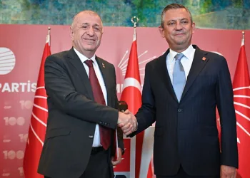 Ümit Özdağ ve Özgür Özel bir araya geldi