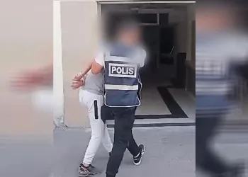 Kesinleşmiş cezası olan şahıs polisten kaçamadı