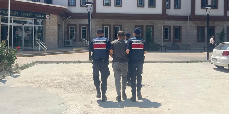 Afyonkarahisar’da aranana şahıs yakalandı